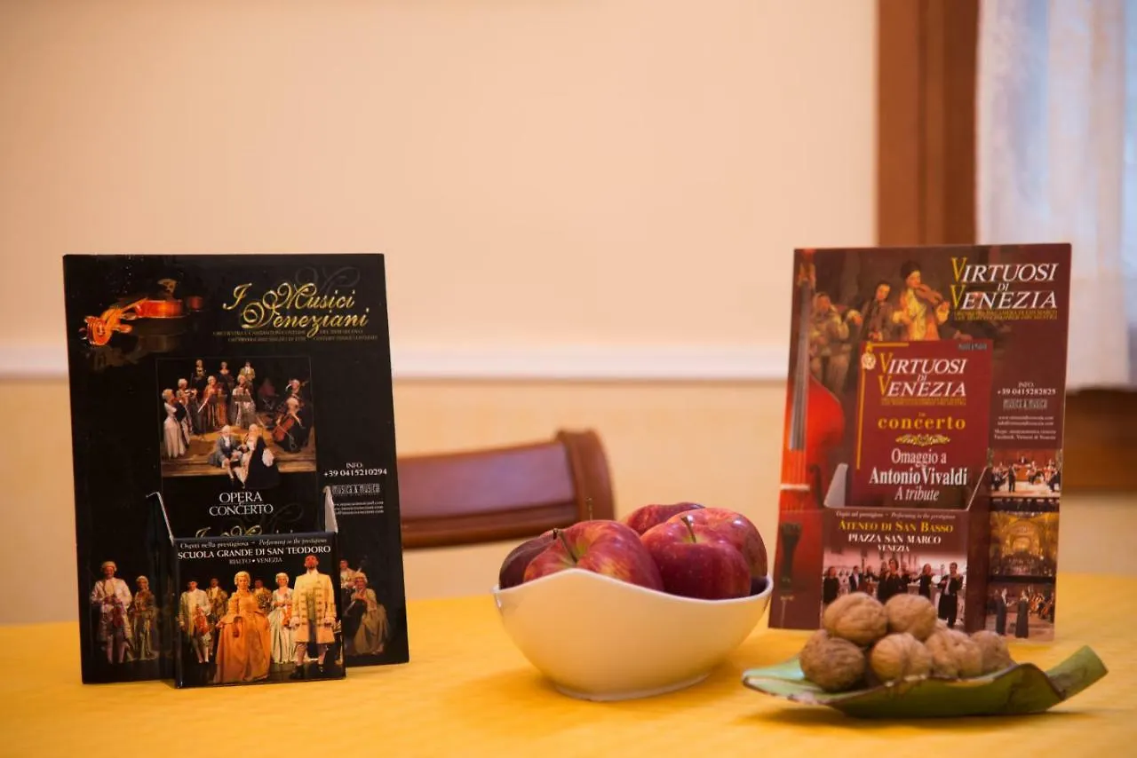 Appartamento Alla Fenice Venezia Italia